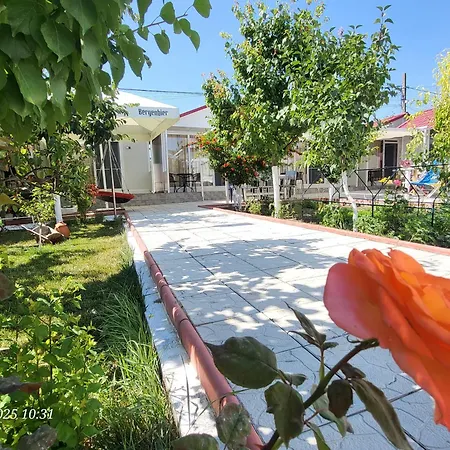 La Bungalowuri Homestay szállás Două Mai